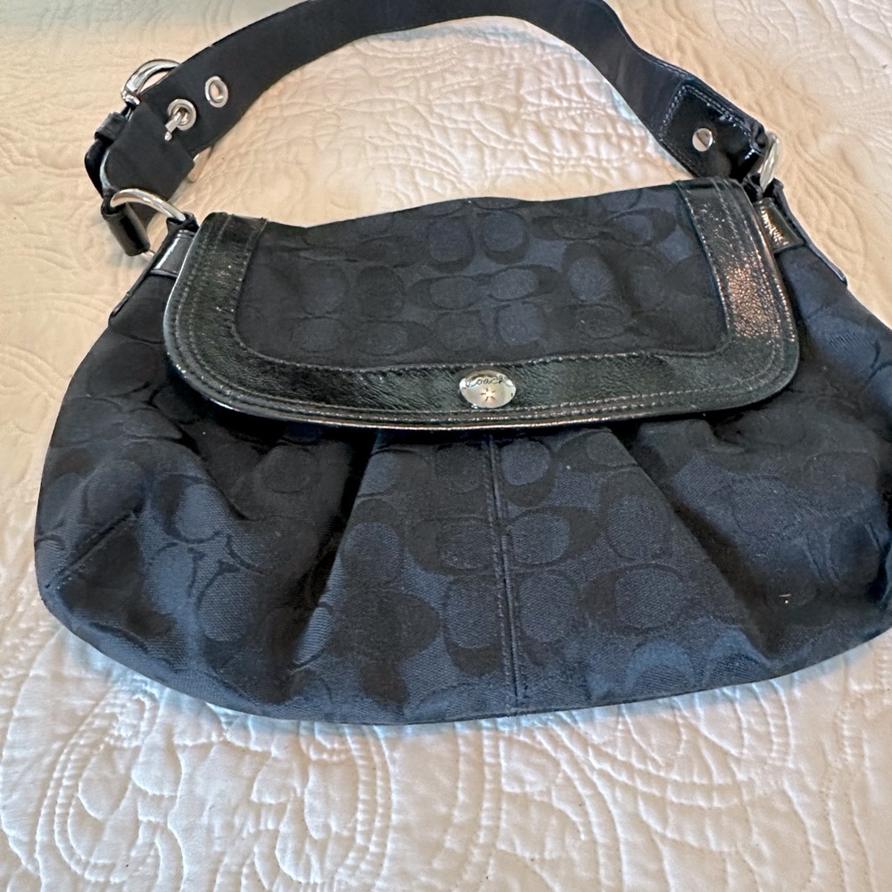 Coach shoulder handbag